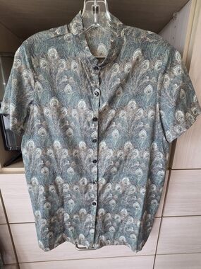 Liberty Of London Short-Sleeve Button-Up Shirt in Teal Peacock Print